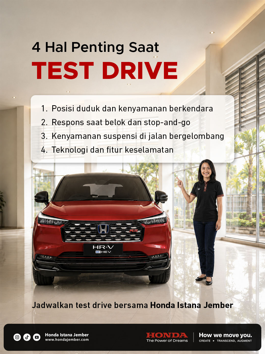 Sales Honda berdiri di samping Honda HR-V RS e:HEV